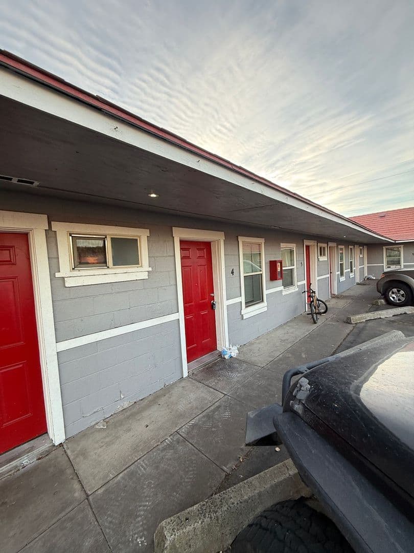 1BR/1BA in Madras