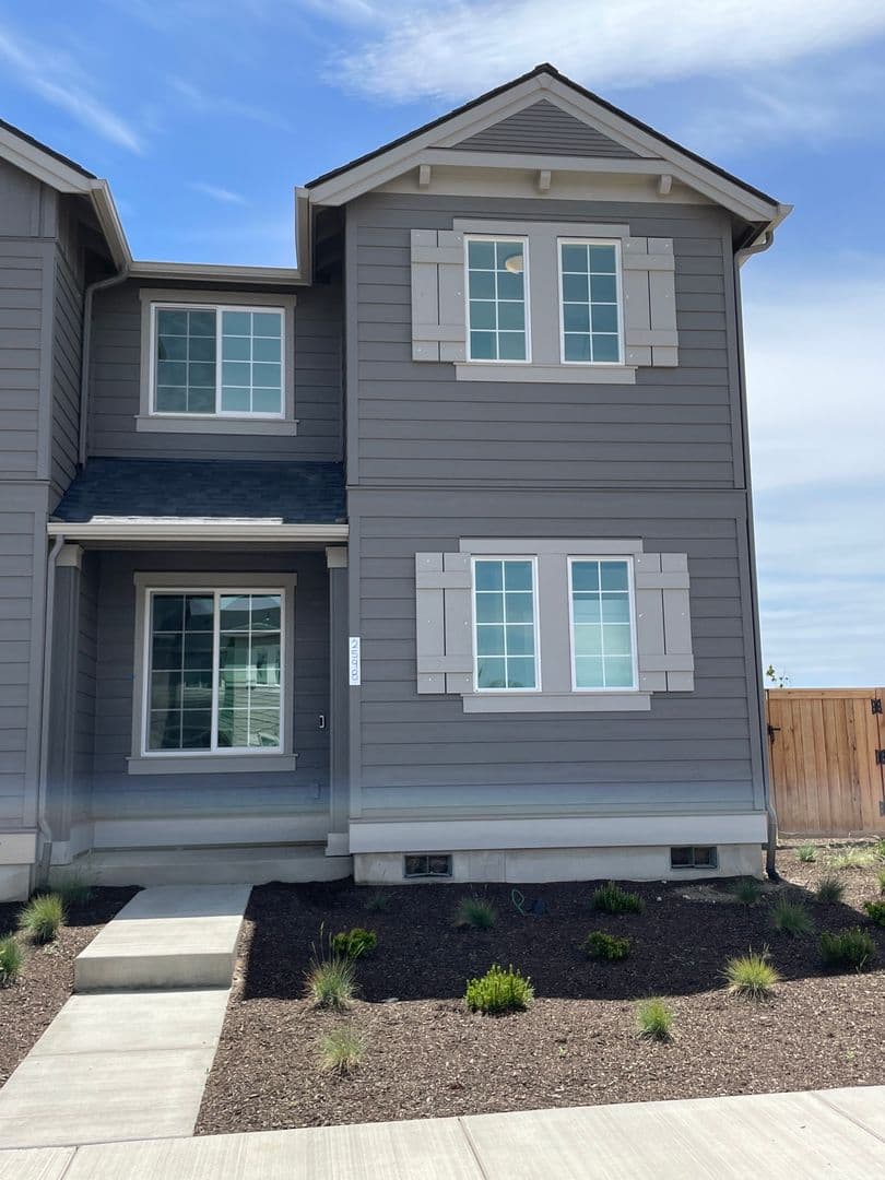 3BR/2.5BA in Redmond