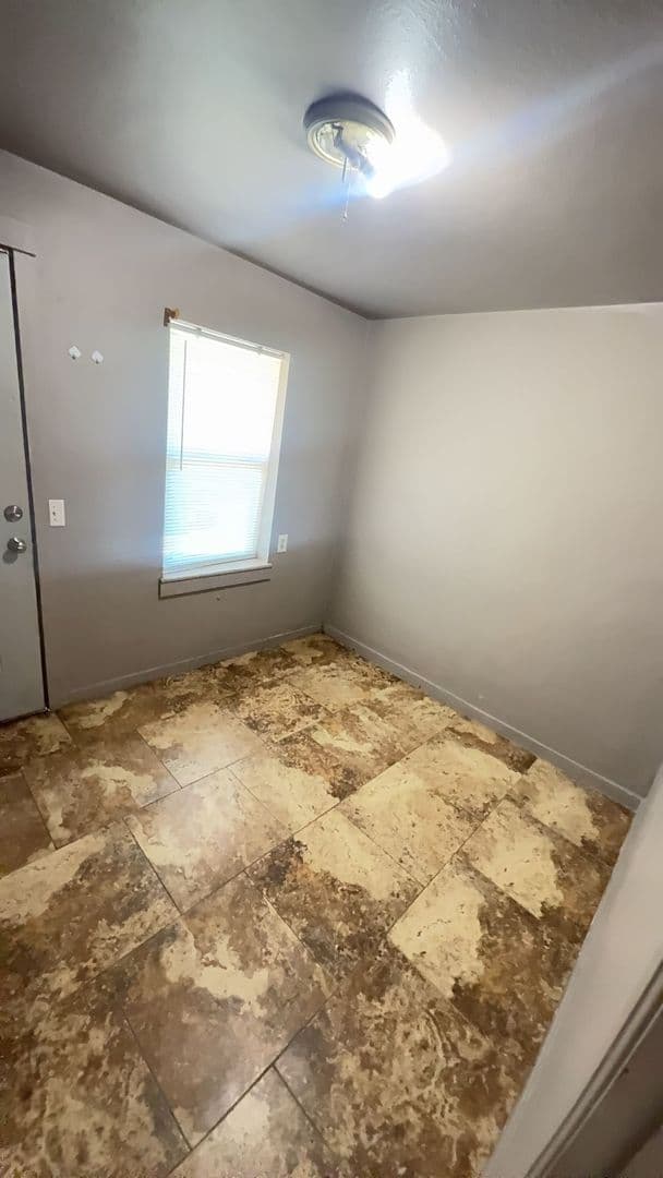 171 SW C Street #7 - Photo 4