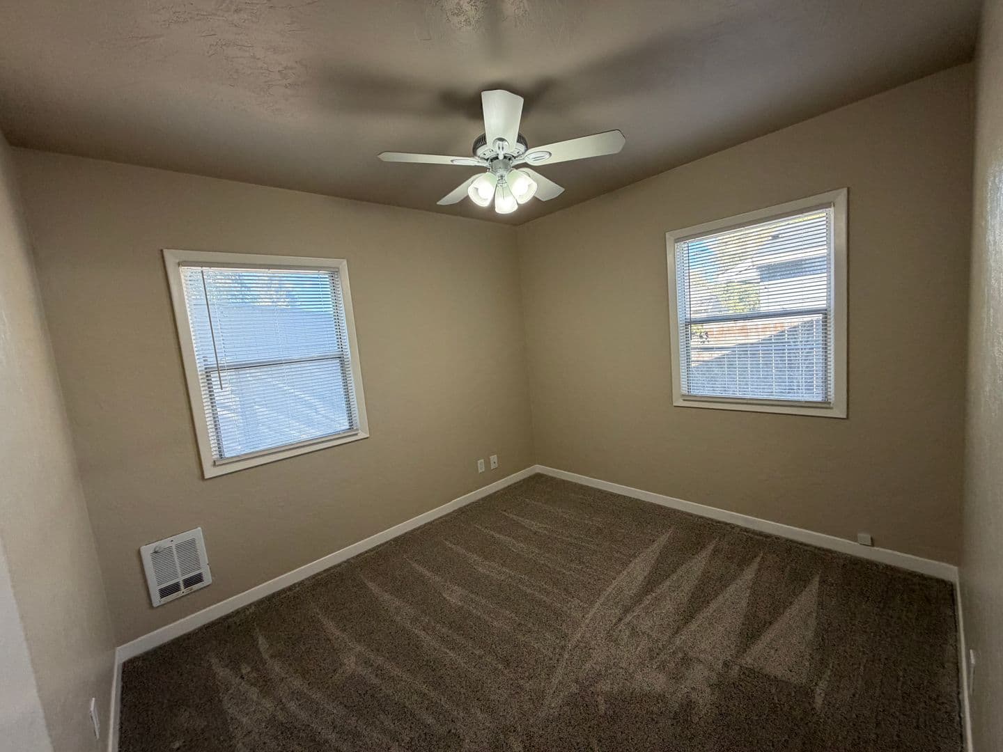 947 SW 14th Street - Photo 2