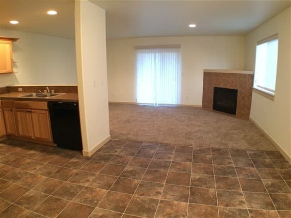 2932 SW Juniper Avenue - Photo 2