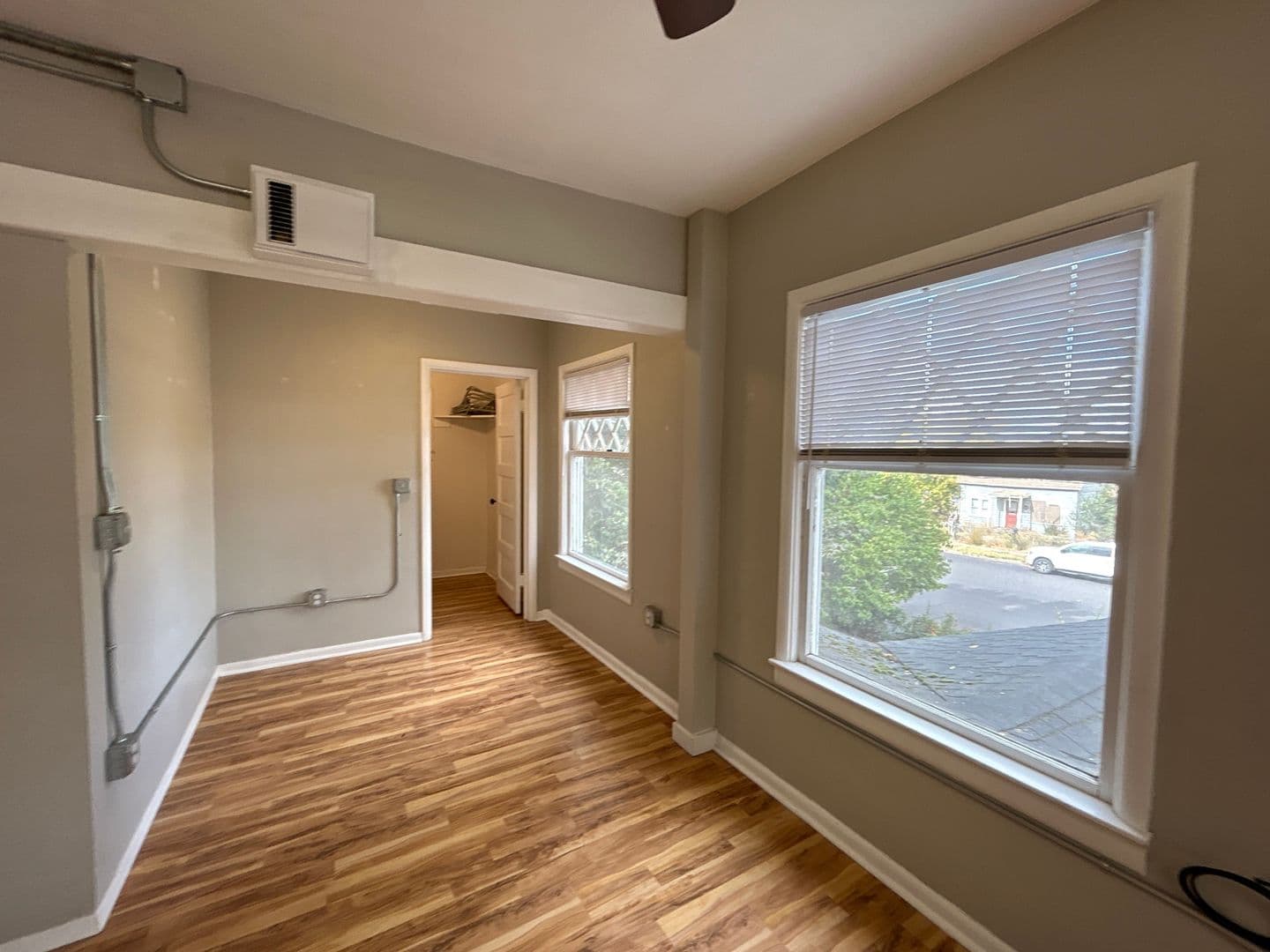 330 W 1st St #3 - Photo 4