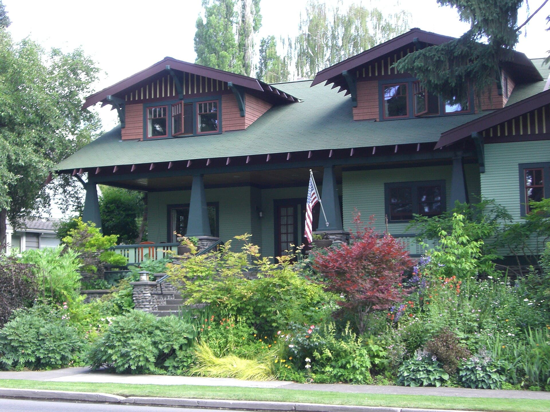 Craftsman home in the Drake Park Neighborhood Historic District, Bend, Oregon