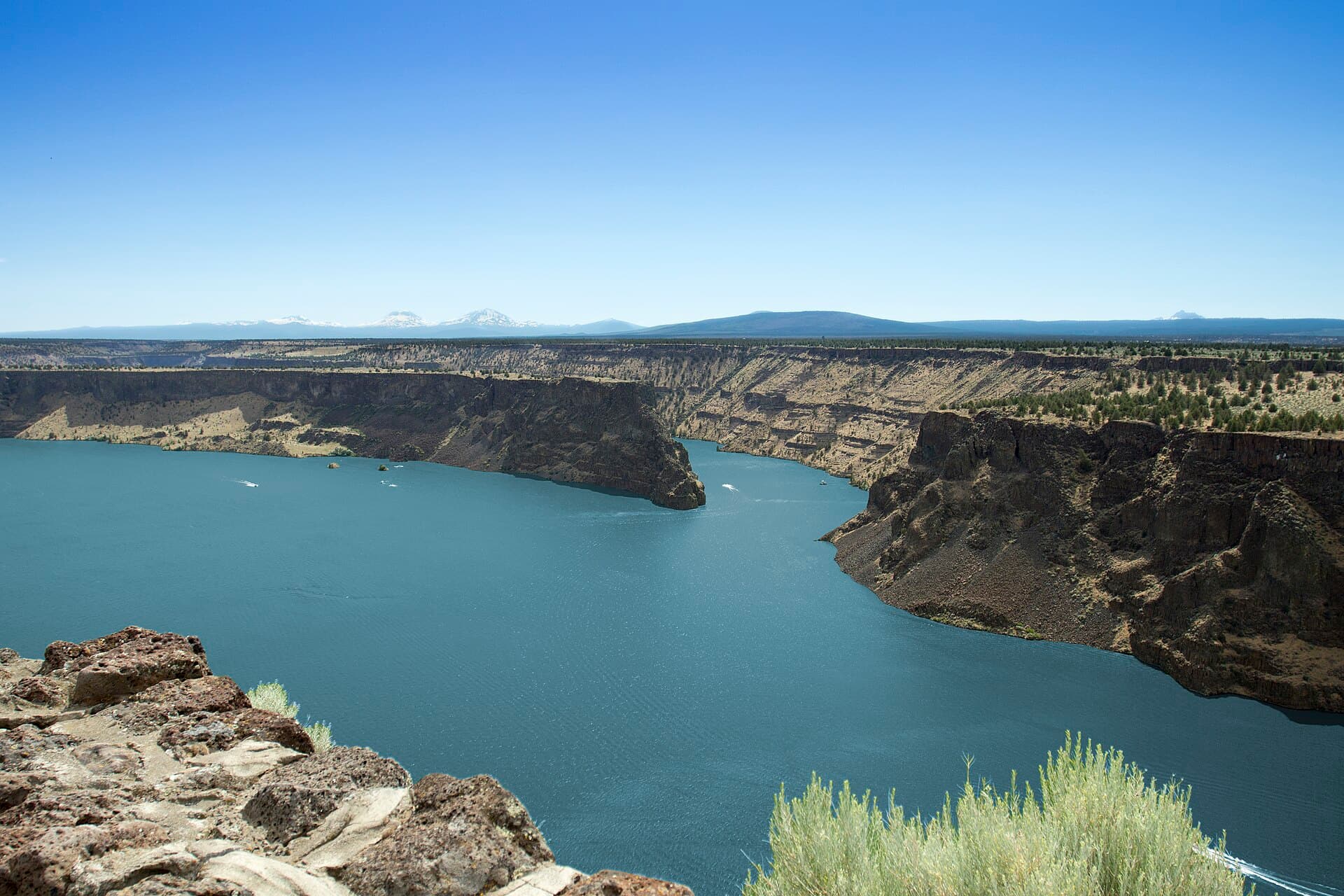 The canyon waters of Lake Billy Chinook near Culver, Oregon